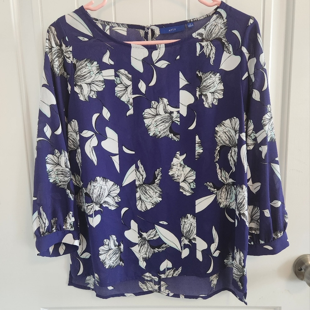 Apt 9 Blue & White Flower Blouse Top Size Small